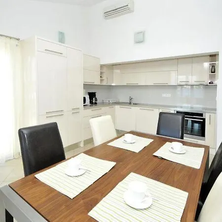 Moonlight - Two Bedroom With Sea View Balcony And Terrace Delux Apartman Trogir