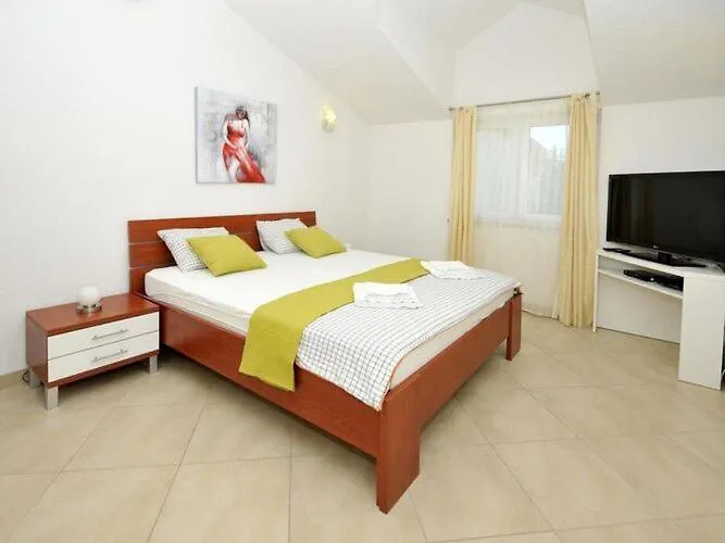 Moonlight - Two Bedroom With Sea View Balcony And Terrace Delux Apartment *