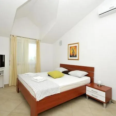 Apartment Moonlight - Two Bedroom With Sea View Balcony And Terrace Delux