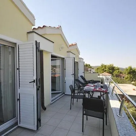 Moonlight - Two Bedroom With Sea View Balcony And Terrace Delux Apartment