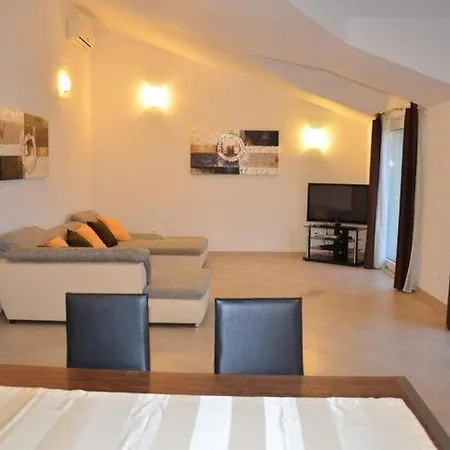 Moonlight - Two Bedroom With Sea View Balcony And Terrace Delux *